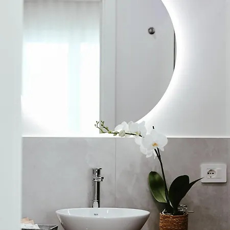 Antica Lux